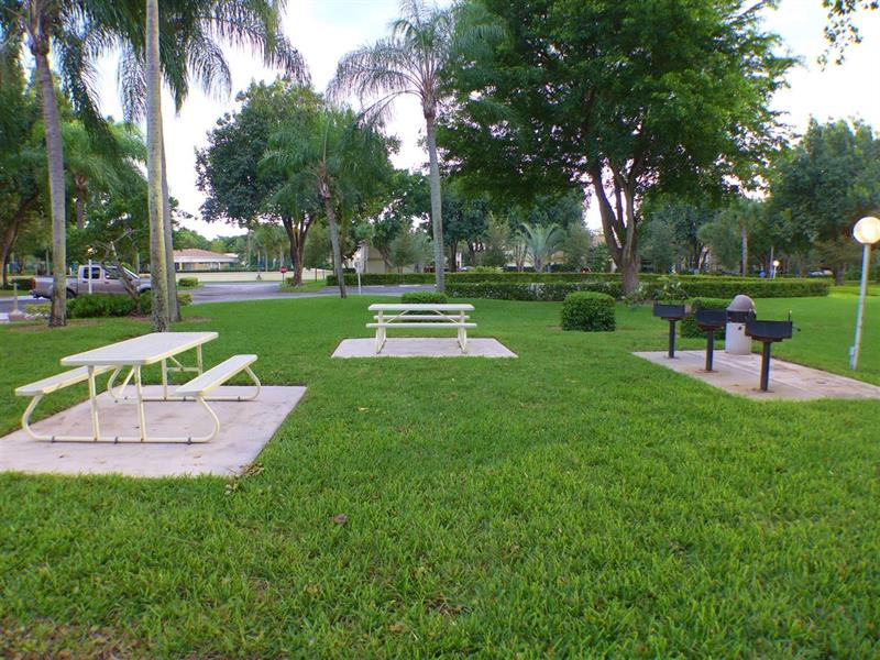 102 Gardens Drive Pompano Beach FL 33069