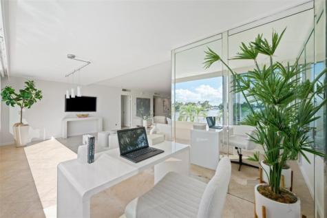 215 N Birch Road Fort Lauderdale FL 33304