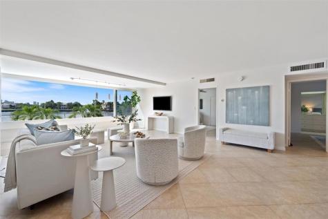 215 N Birch Road Fort Lauderdale FL 33304