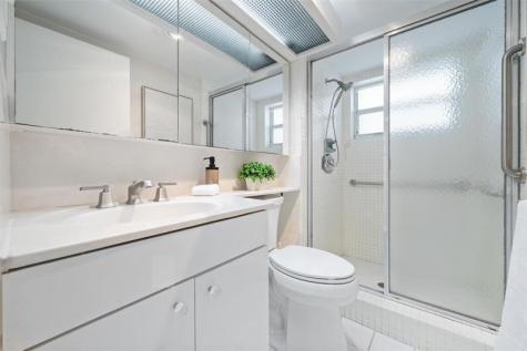 215 N Birch Road Fort Lauderdale FL 33304