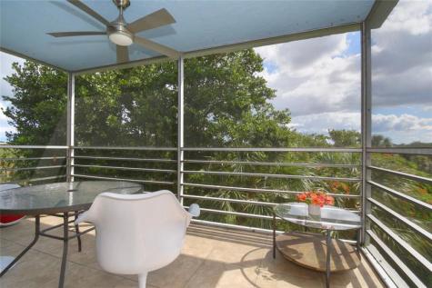 806 Cypress Grove Lane Pompano Beach FL 33069