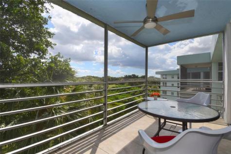 806 Cypress Grove Lane Pompano Beach FL 33069