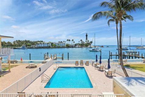 2508 Bay Drive Pompano Beach FL 33062