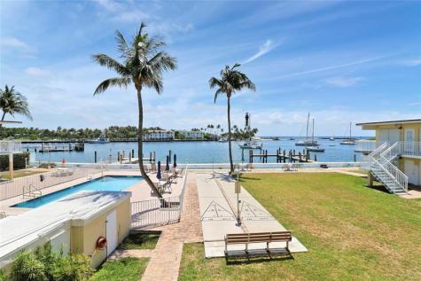 2508 Bay Drive Pompano Beach FL 33062