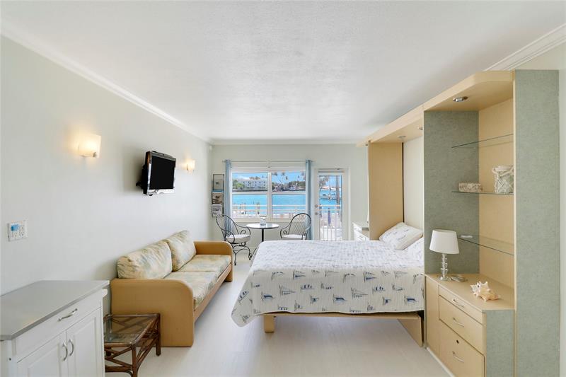 2508 Bay Drive Pompano Beach FL 33062