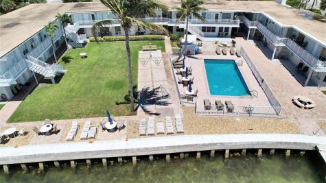 2508 Bay Drive Pompano Beach FL 33062