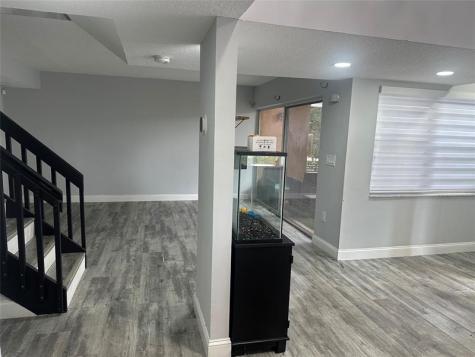 3263 NW 44th Street Oakland Park FL 33309