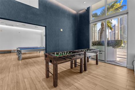 90 SW 3rd Street Miami FL 33130