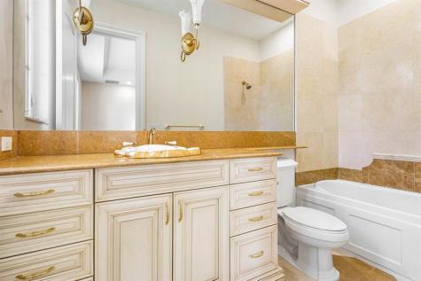 549 NE 19th Avenue Deerfield Beach FL 33441