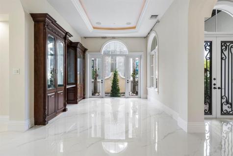 549 NE 19th Avenue Deerfield Beach FL 33441