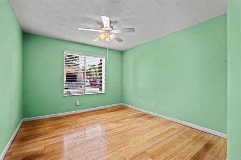 913 Coral Club Drive Coral Springs FL 33071