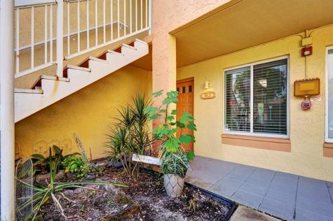 913 Coral Club Drive Coral Springs FL 33071