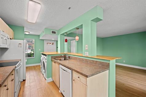 913 Coral Club Drive Coral Springs FL 33071