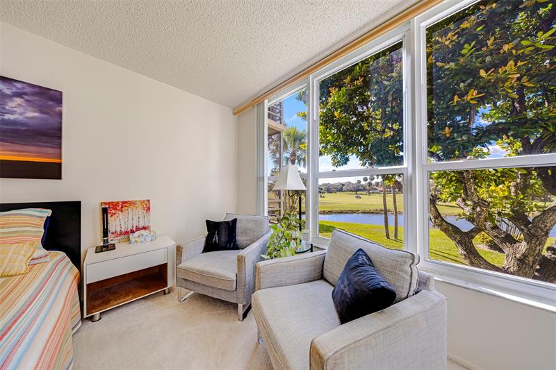 3980 Oaks Clubhouse Drive Pompano Beach FL 33069