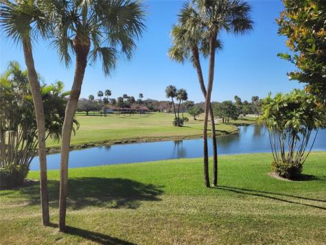 3980 Oaks Clubhouse Drive Pompano Beach FL 33069