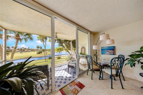 3980 Oaks Clubhouse Drive Pompano Beach FL 33069