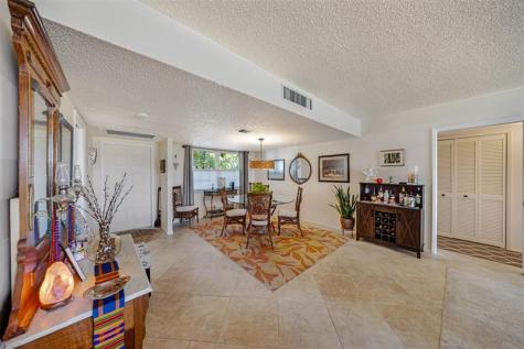 3980 Oaks Clubhouse Drive Pompano Beach FL 33069