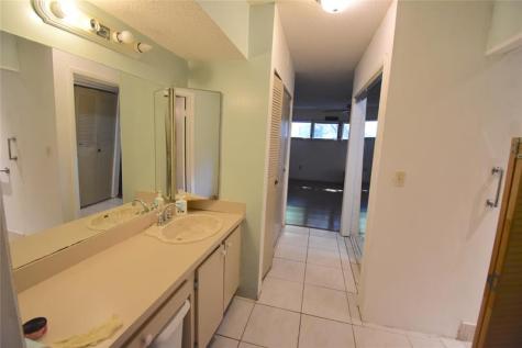 1713 NW 73rd Avenue Plantation FL 33313