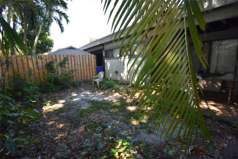 1713 NW 73rd Avenue Plantation FL 33313