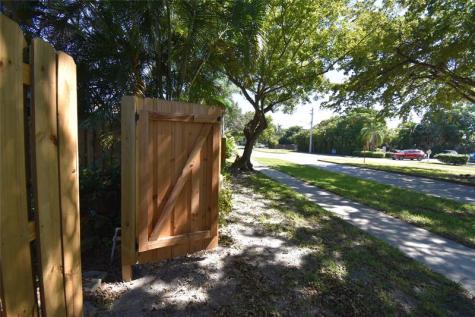 1713 NW 73rd Avenue Plantation FL 33313