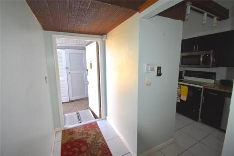 1713 NW 73rd Avenue Plantation FL 33313