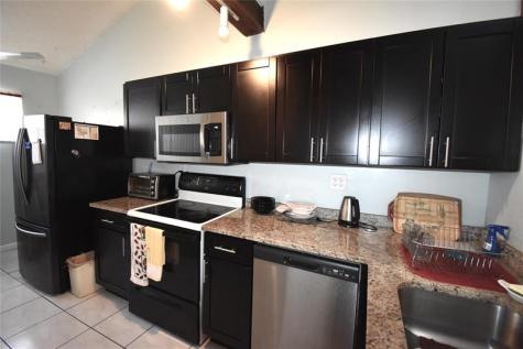 1713 NW 73rd Avenue Plantation FL 33313