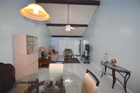 1713 NW 73rd Avenue Plantation FL 33313