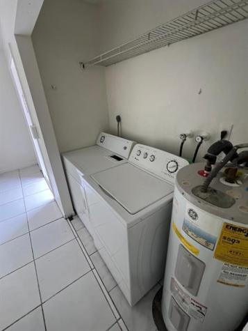 950 SW 74th Avenue North Lauderdale FL 33068