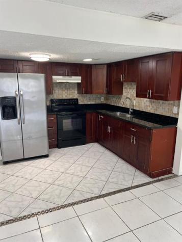 950 SW 74th Avenue North Lauderdale FL 33068