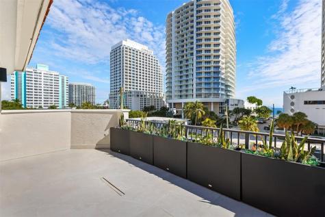 3021 Riomar Street Fort Lauderdale FL 33304