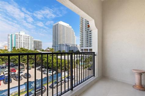 3021 Riomar Street Fort Lauderdale FL 33304