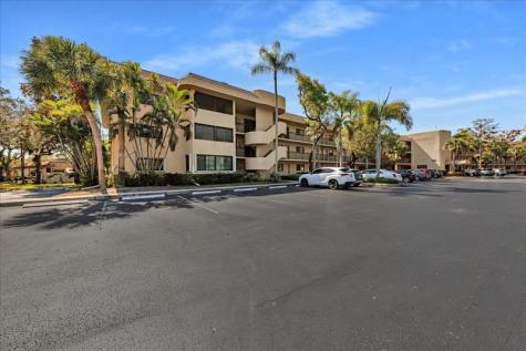 7737 NW 79th Avenue Tamarac FL 33321