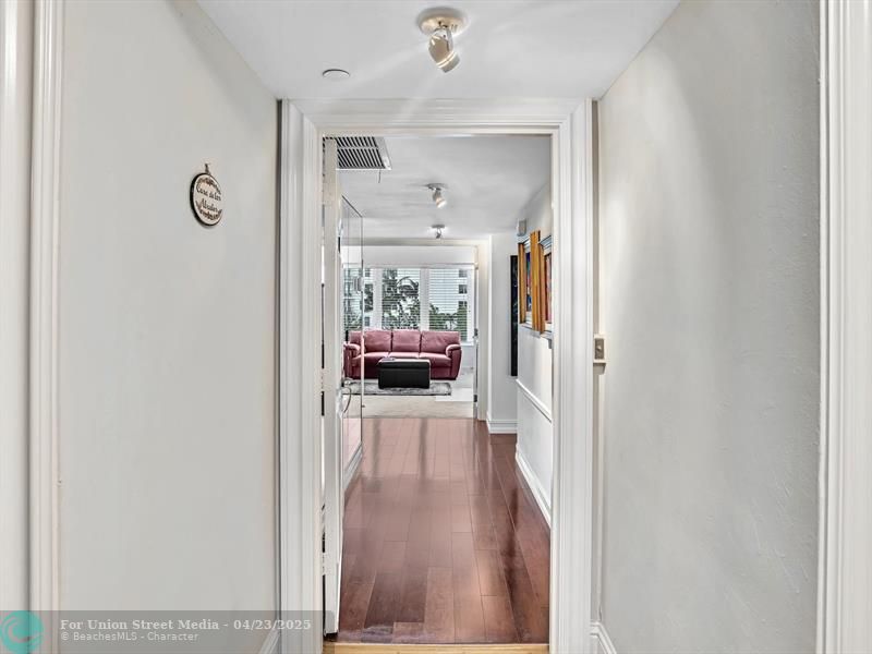 701 E Camino Real Boca Raton FL 33432