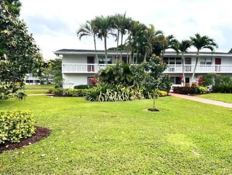 194 Ellesmere D Deerfield Beach FL 33442