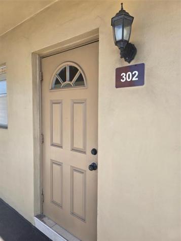 Lauderdale Lakes FL 33313