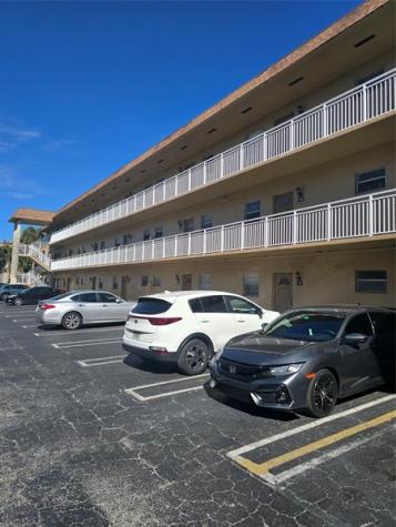 Lauderdale Lakes FL 33313