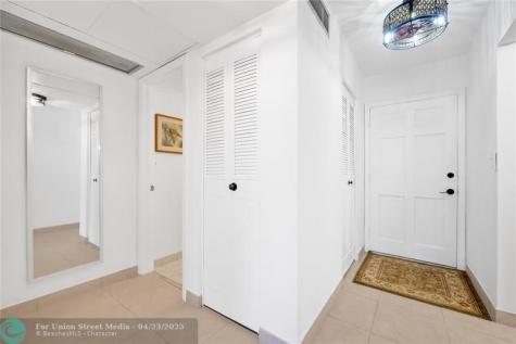 2856 S Garden Drive S Lake Worth FL 33461
