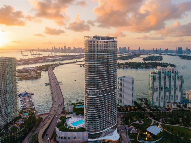 501 West Avenue Miami Beach FL 33139