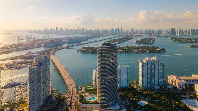 501 West Avenue Miami Beach FL 33139