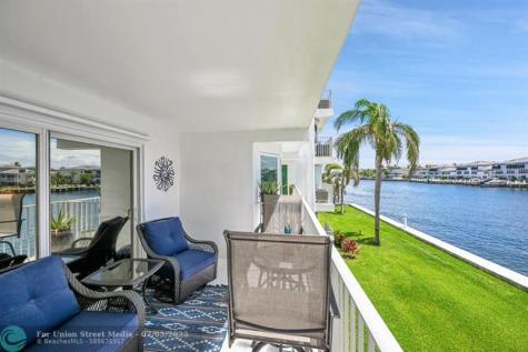 1536 SE 15th Court Deerfield Beach FL 33441