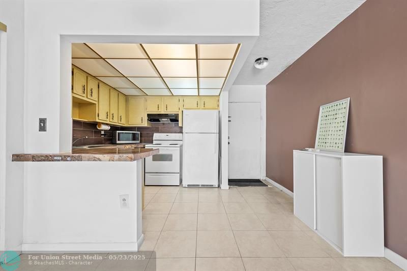 7100 NW 17th Street Plantation FL 33313