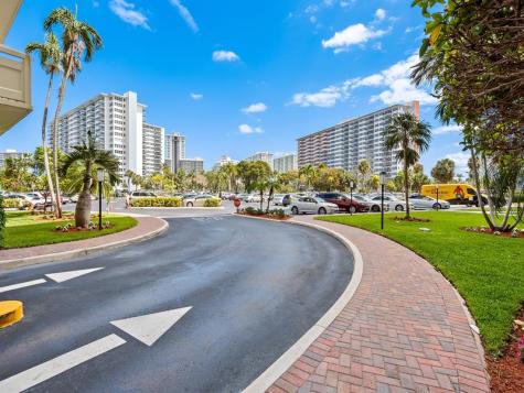 3200 NE 36th Street Fort Lauderdale FL 33308