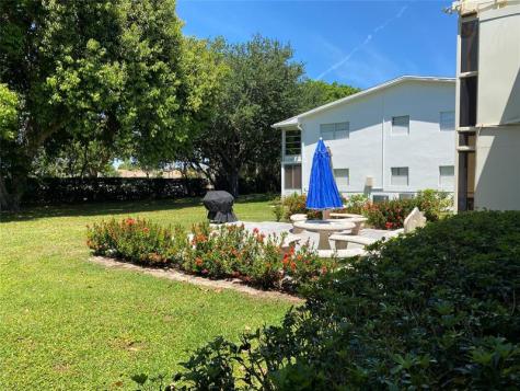 209 Ventnor M Deerfield Beach FL 33442