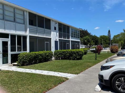209 Ventnor M Deerfield Beach FL 33442