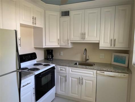 209 Ventnor M Deerfield Beach FL 33442