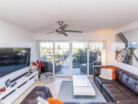 801 S Federal Highway Pompano Beach FL 33062