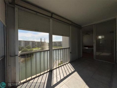 2859 Leonard Drive Aventura FL 33160