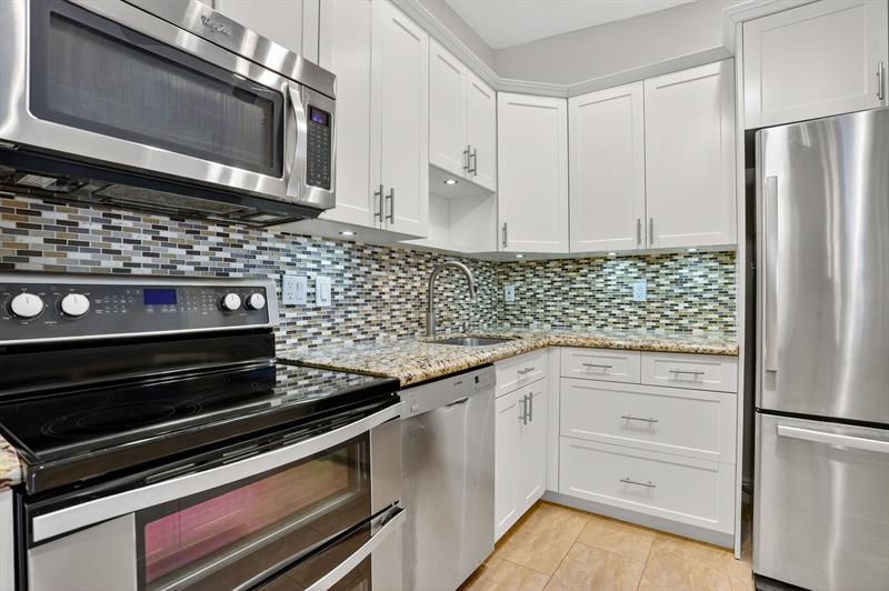 7711 Ashmont Tamarac FL 33321