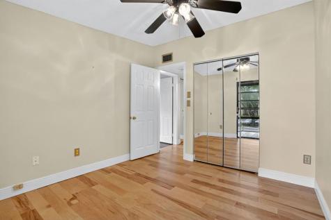 7711 Ashmont Tamarac FL 33321