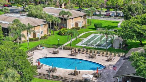 7711 Ashmont Tamarac FL 33321